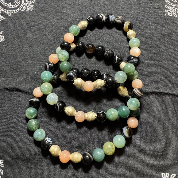 JUNGLE HIPPIE BRACELET - moss agate, sunstone, black agate, handmade trade beads - Picture 6 of 9